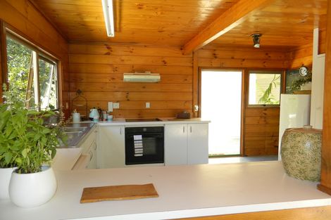 Photo of property in 10 Mission Road, Kerikeri, 0230