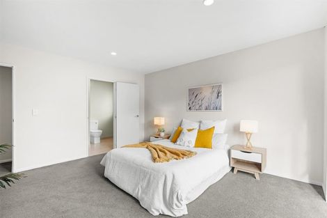 Photo of property in 32 Berkshire Drive, Avonhead, Christchurch, 8042