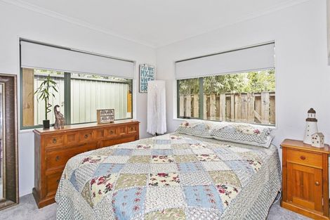 Photo of property in 24 Ranch Place, Pukekohe, 2120