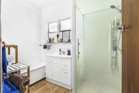 Photo of property in 24 Opoia Road, Hamilton East, Hamilton, 3216