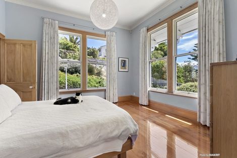 Photo of property in 33 Upper Bourke Street, Kilbirnie, Wellington, 6022