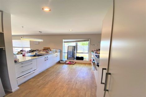 Photo of property in 4a Pinehurst Crescent, Russley, Christchurch, 8042