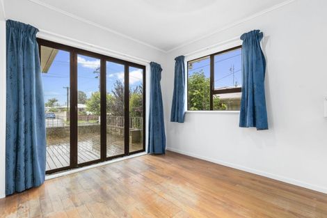 Photo of property in 6 Coles Place, Manurewa, Auckland, 2102