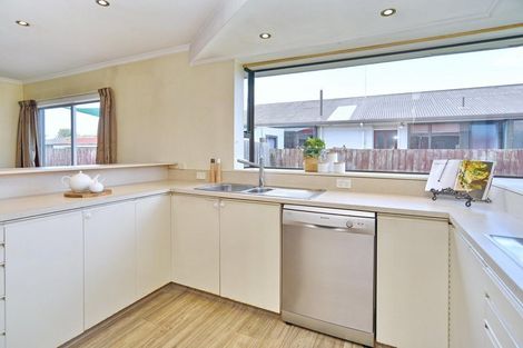 Photo of property in 393 Greers Road, Bishopdale, Christchurch, 8053