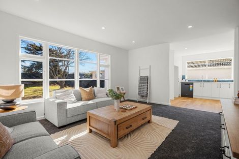 Photo of property in 325 Wainoni Road, Avondale, Christchurch, 8061