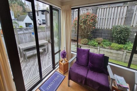 Photo of property in 4 Lombardy Place, Whalers Gate, New Plymouth, 4310