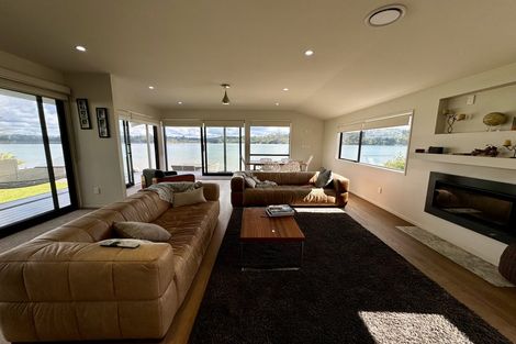Photo of property in 62 The Terrace, Herald Island, Auckland, 0618