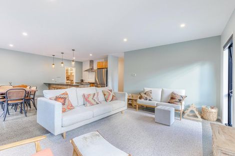 Photo of property in 7 Tarara Lane, Kumeu, 0810