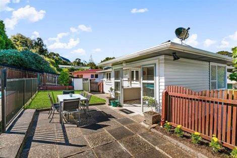 Photo of property in 14 Takapu Street, Henderson, Auckland, 0612