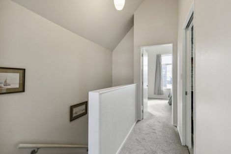 Photo of property in Pirie Street Townhouses, 32/35 Pirie Street, Mount Victoria, Wellington, 6011