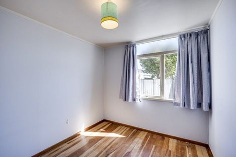 Photo of property in 2 Cornwall Road, Taradale, Napier, 4112