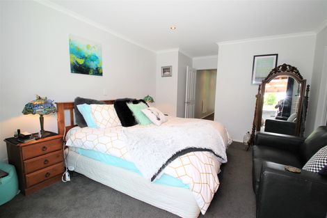 Photo of property in 43 Tara Hills Drive, North Taieri, Mosgiel, 9092