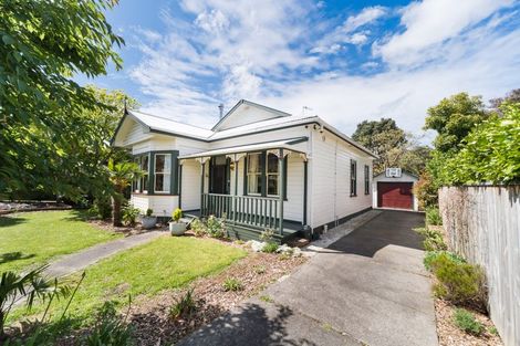 Photo of property in 16 Margaret Street, Roslyn, Palmerston North, 4414