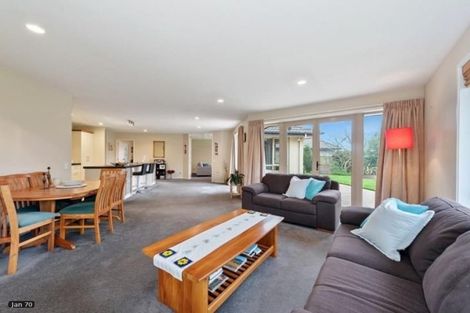 Photo of property in 8 Nielsen Gardens, Rototuna, Hamilton, 3210