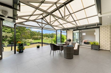 Photo of property in 23 Kahika Grove, Huapai, Kumeu, 0810