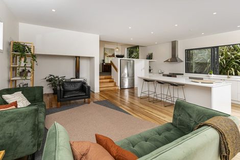 Photo of property in 39 Kent Terrace, Riverhead, 0820