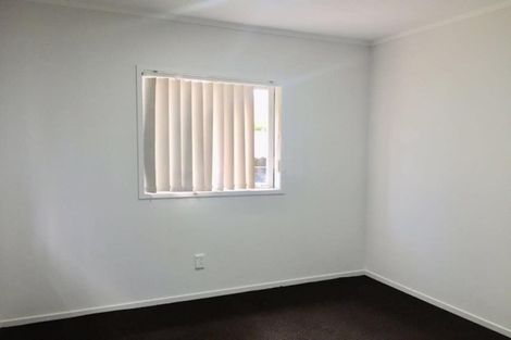 Photo of property in 164 Edmonton Road, Te Atatu South, Auckland, 0610