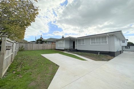 Photo of property in 5 Ussher Place, Pakuranga Heights, Auckland, 2010