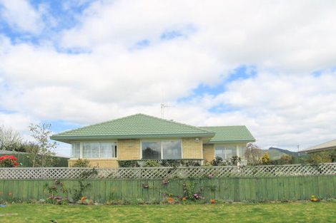 Photo of property in 118 Dalton Drive, Papamoa Beach, Papamoa, 3118