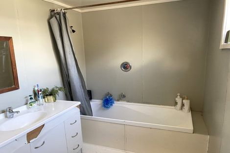 Photo of property in 129 Queen Street, Westport, 7825