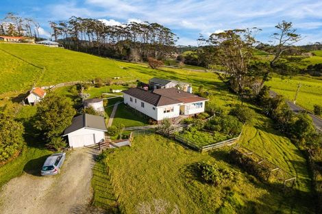Photo of property in 33 Whakapirau Road, Wellsford, 0974