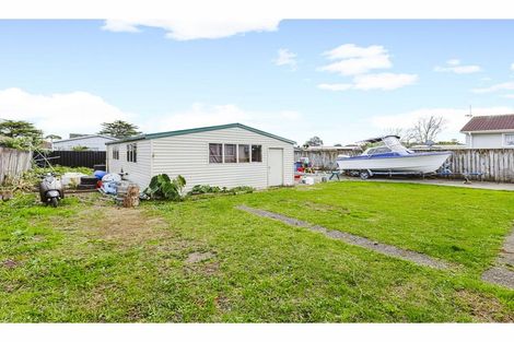 Photo of property in 63 Bader Drive, Mangere, Auckland, 2022