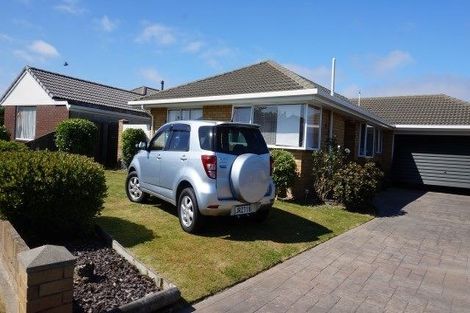 Photo of property in 5 Mull Place, Broomfield, Christchurch, 8042