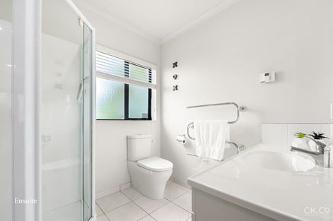 Photo of property in 20 Garrett Place, Riverstone Terraces, Upper Hutt, 5018