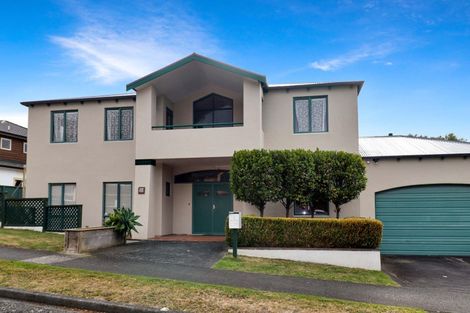 Photo of property in 10 Waverton Terrace, Churton Park, Wellington, 6037