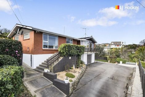 Photo of property in 136 Larnach Road, Waverley, Dunedin, 9013