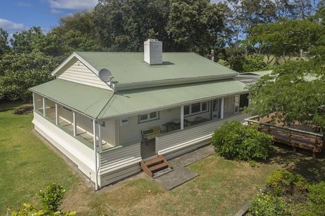 Photo of property in 2059 State Highway 16, Helensville, 0875