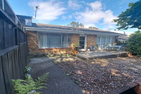 Photo of property in 9b Seaside Avenue, Waterview, Auckland, 1026