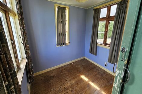 Photo of property in 24 Dorset Avenue, Westown, New Plymouth, 4310