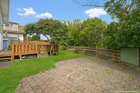 Photo of property in 77 Baylands Drive, Newlands, Wellington, 6037