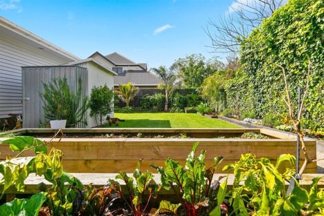 Photo of property in 60 Kings Avenue, Matua, Tauranga, 3110