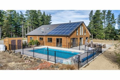 Photo of property in 25 Russells Road, Oxford, 7495