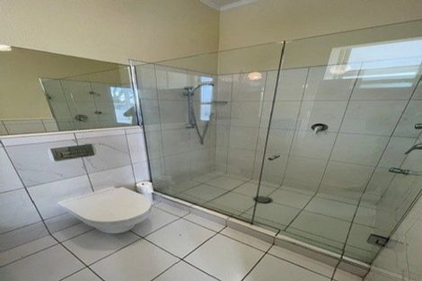 Photo of property in 1/3 Brown Street, Hauraki, Auckland, 0622