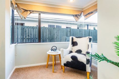 Photo of property in 100 John F Kennedy Drive, Milson, Palmerston North, 4414