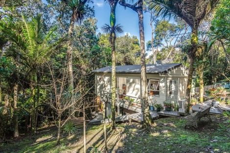 Photo of property in 7 Taraire Street, Ostend, Waiheke Island, 1081