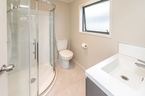 Photo of property in 33 Magnolia Crescent, Tawhero, Whanganui, 4501