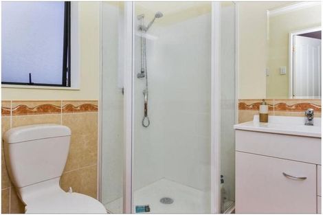 Photo of property in 227 Triangle Road, Massey, Auckland, 0614