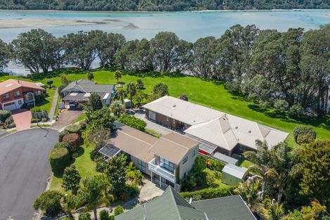 Photo of property in 225 Moana Anu Anu Avenue, Whangamata, 3620