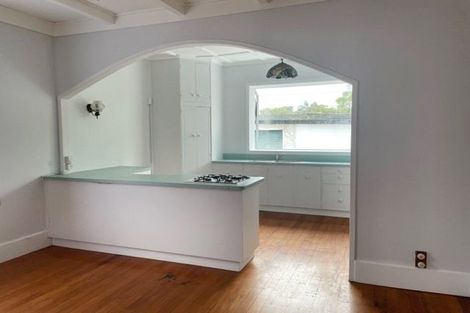 Photo of property in 142 Carruth Road, Papatoetoe, Auckland, 2025