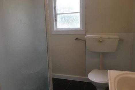 Photo of property in 553 Featherston Street, Roslyn, Palmerston North, 4414