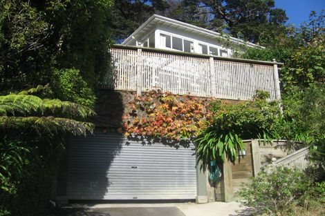 Photo of property in 28 Moana Road, Days Bay, Lower Hutt, 5013
