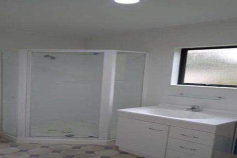 Photo of property in 25 Seaview Crescent, Picton, 7220