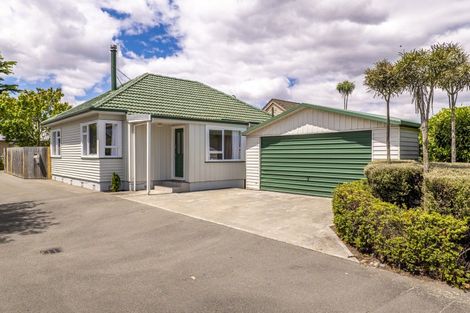 Photo of property in 16 Epsom Road, Sockburn, Christchurch, 8042