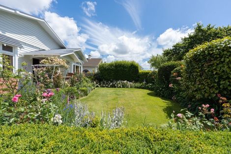 Photo of property in 38 Florence Avenue, Palmerston North, 4414