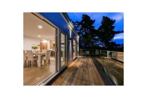 Photo of property in 185b Browns Bay Road, Browns Bay, Auckland, 0630