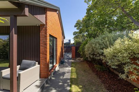 Photo of property in 2/114 Saint James Avenue, Papanui, Christchurch, 8053